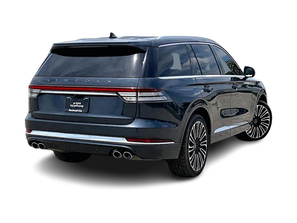 Thumbnail: 2023 Lincoln Aviator - 17