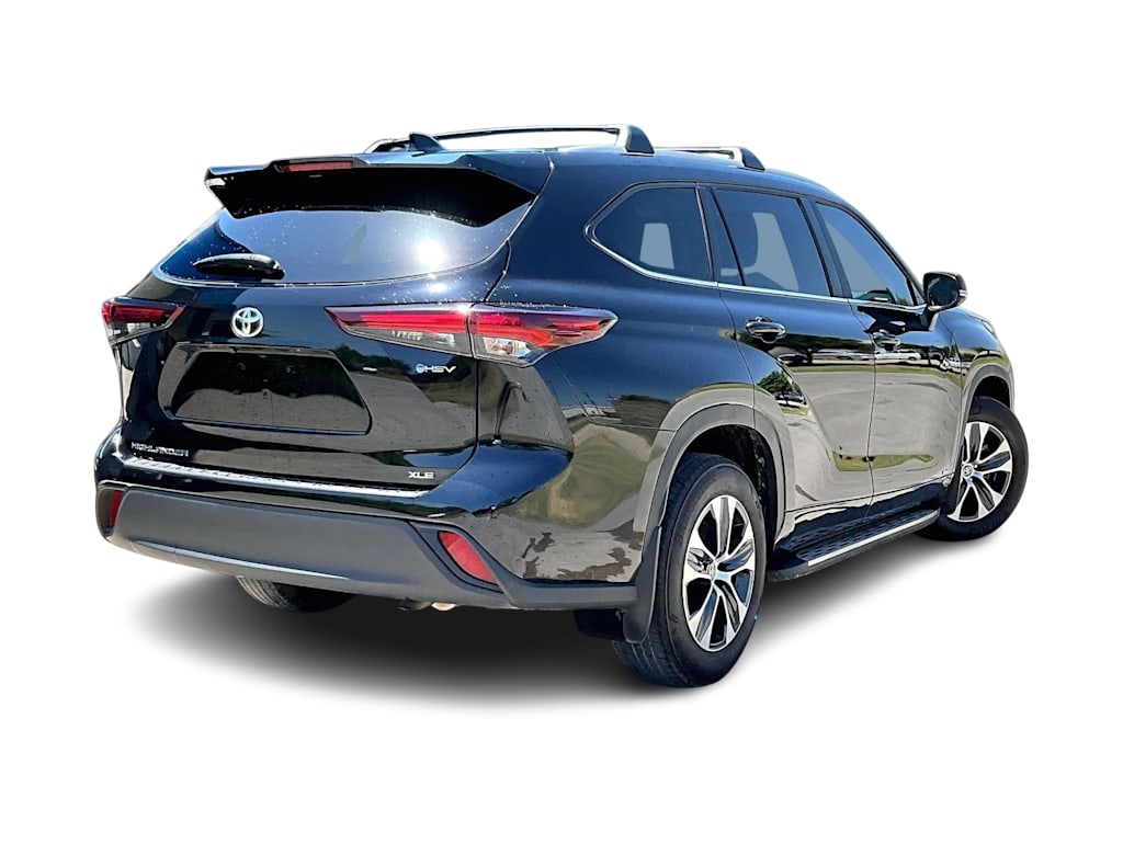 Thumbnail: 2025 Toyota Highlander - 18