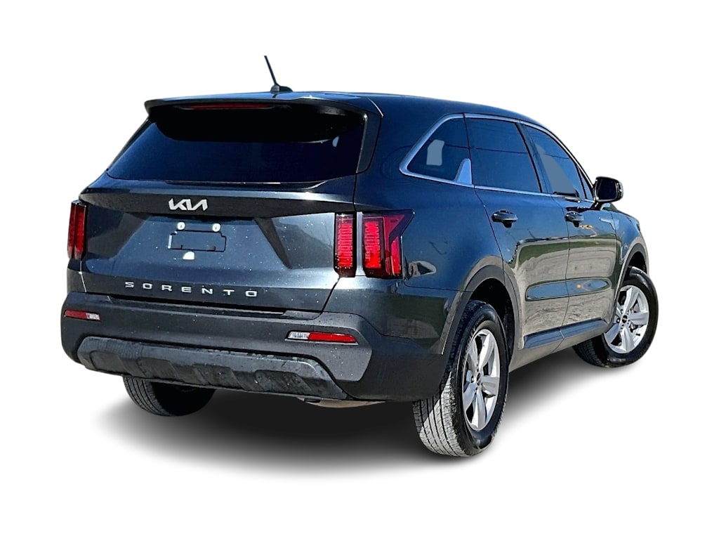 Thumbnail: 2022 Kia Sorento - 18