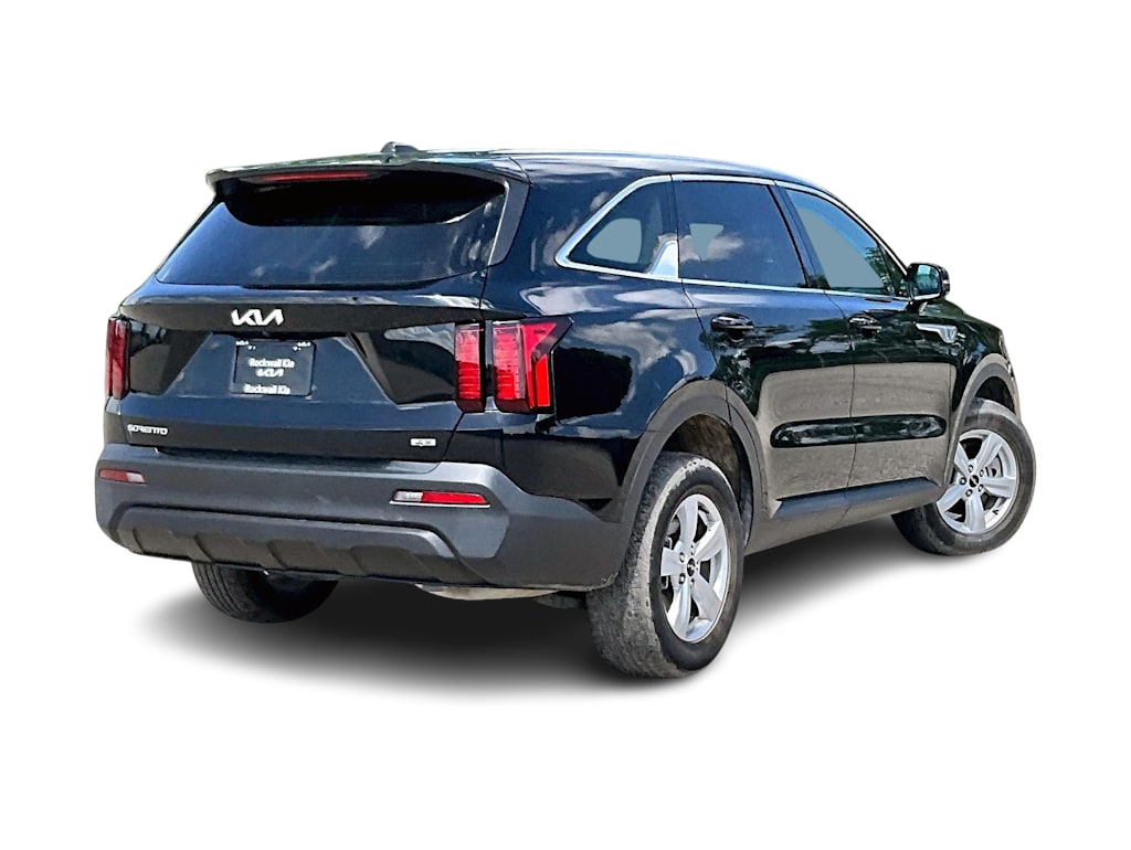 Thumbnail: 2023 Kia Sorento - 17
