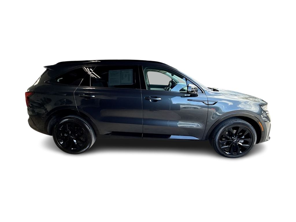 Thumbnail: 2023 Kia Sorento - 23