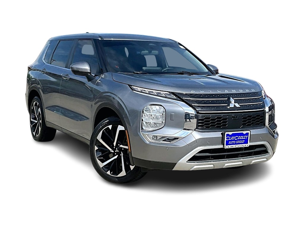 Thumbnail: 2023 Mitsubishi Outlander - 18