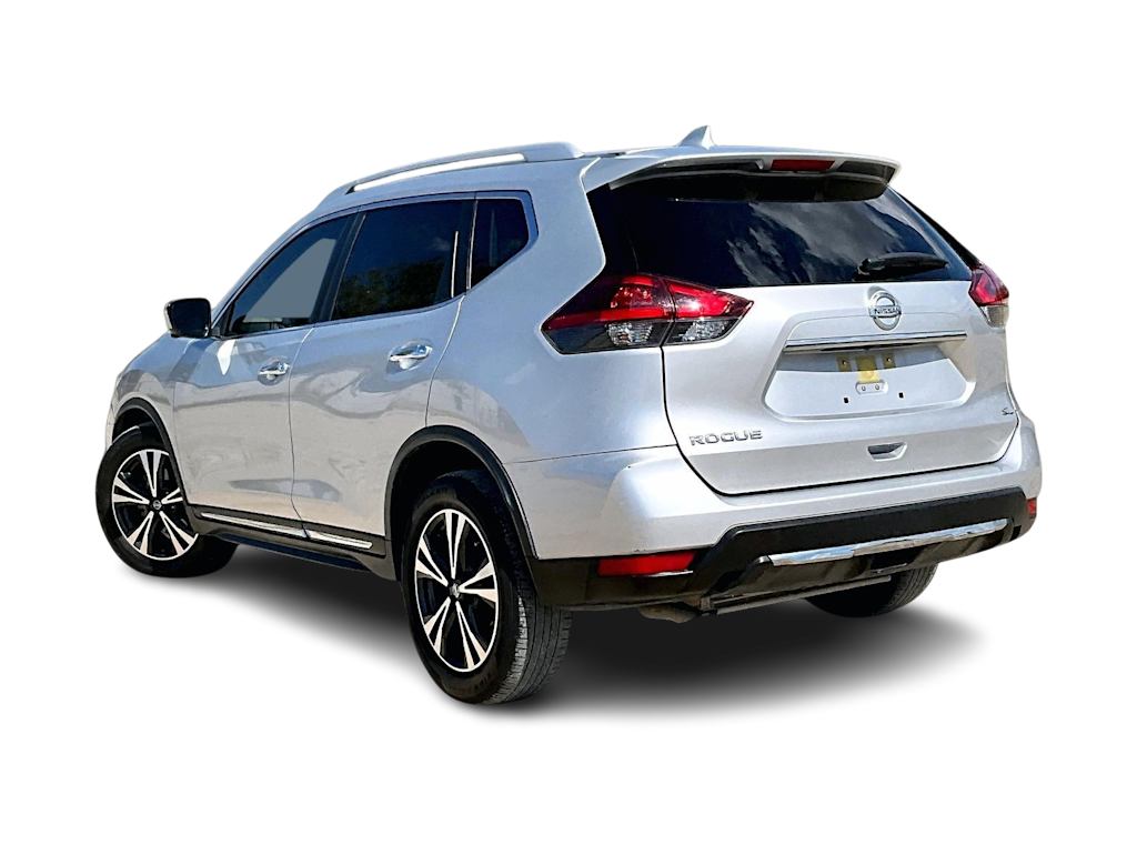 Thumbnail: 2018 Nissan Rogue - 3