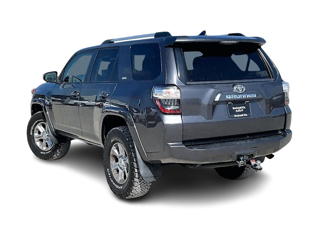 Thumbnail: 2021 Toyota 4Runner - 3