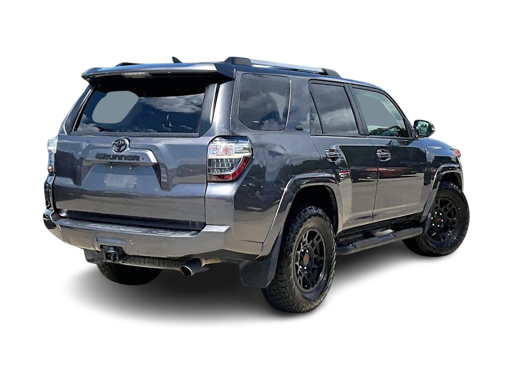 Thumbnail: 2023 Toyota 4Runner - 16