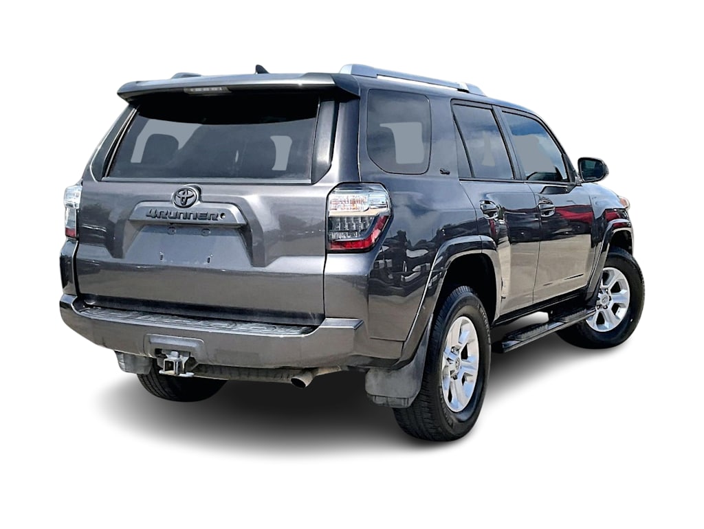 Thumbnail: 2016 Toyota 4Runner - 18
