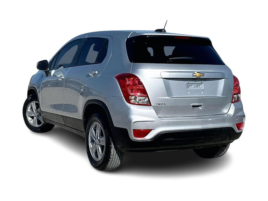 Thumbnail: 2020 Chevrolet Trax - 3