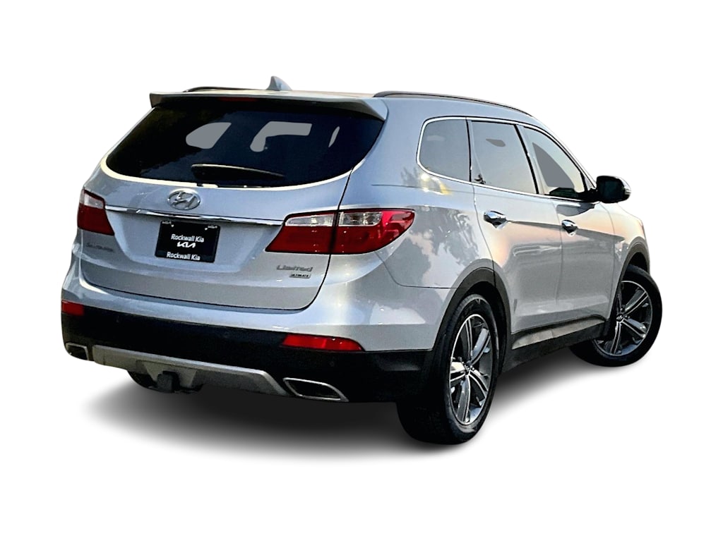 Thumbnail: 2016 Hyundai Santa Fe - 17