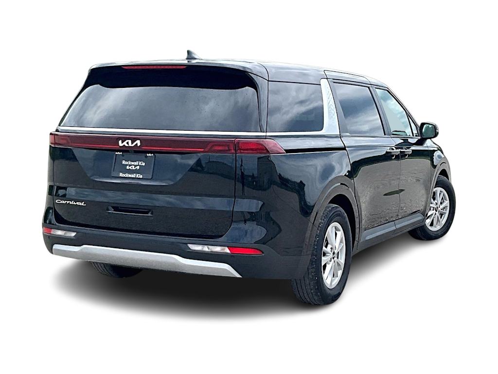 Thumbnail: 2022 Kia Carnival - 14