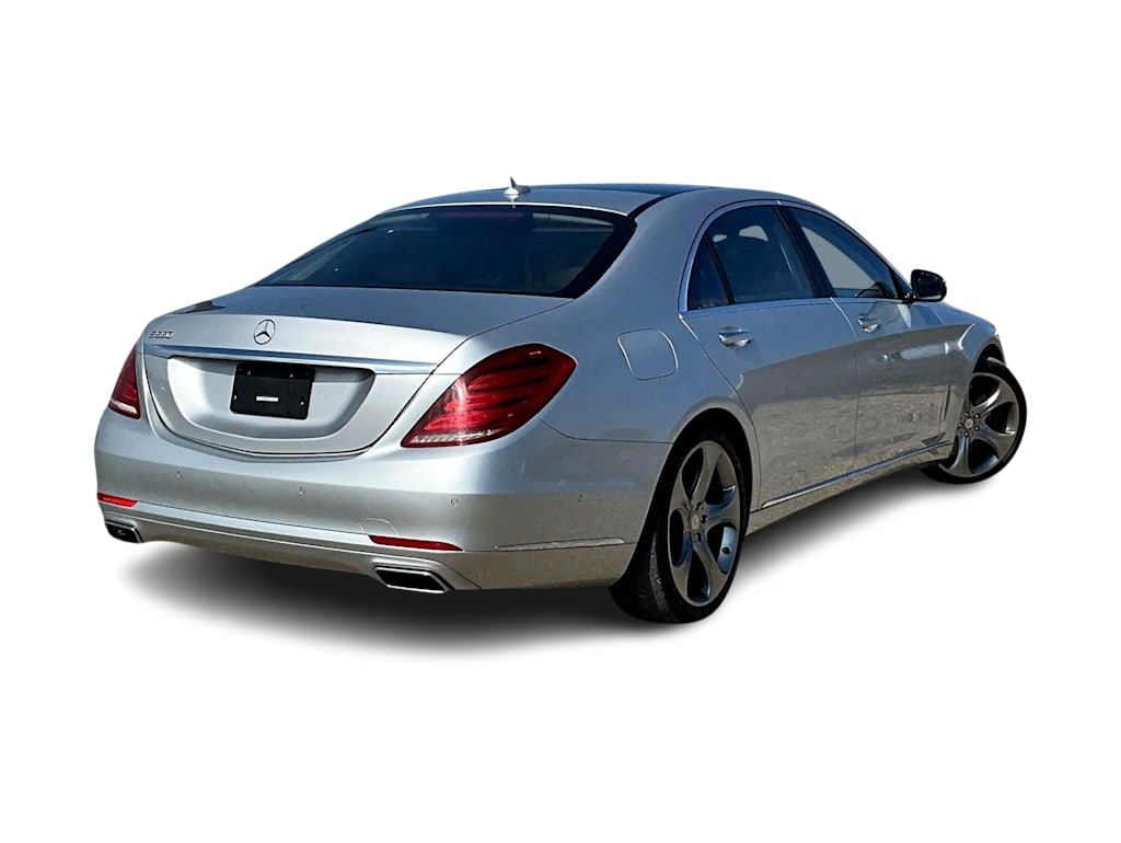 Thumbnail: 2015 Mercedes-Benz S-Class - 18