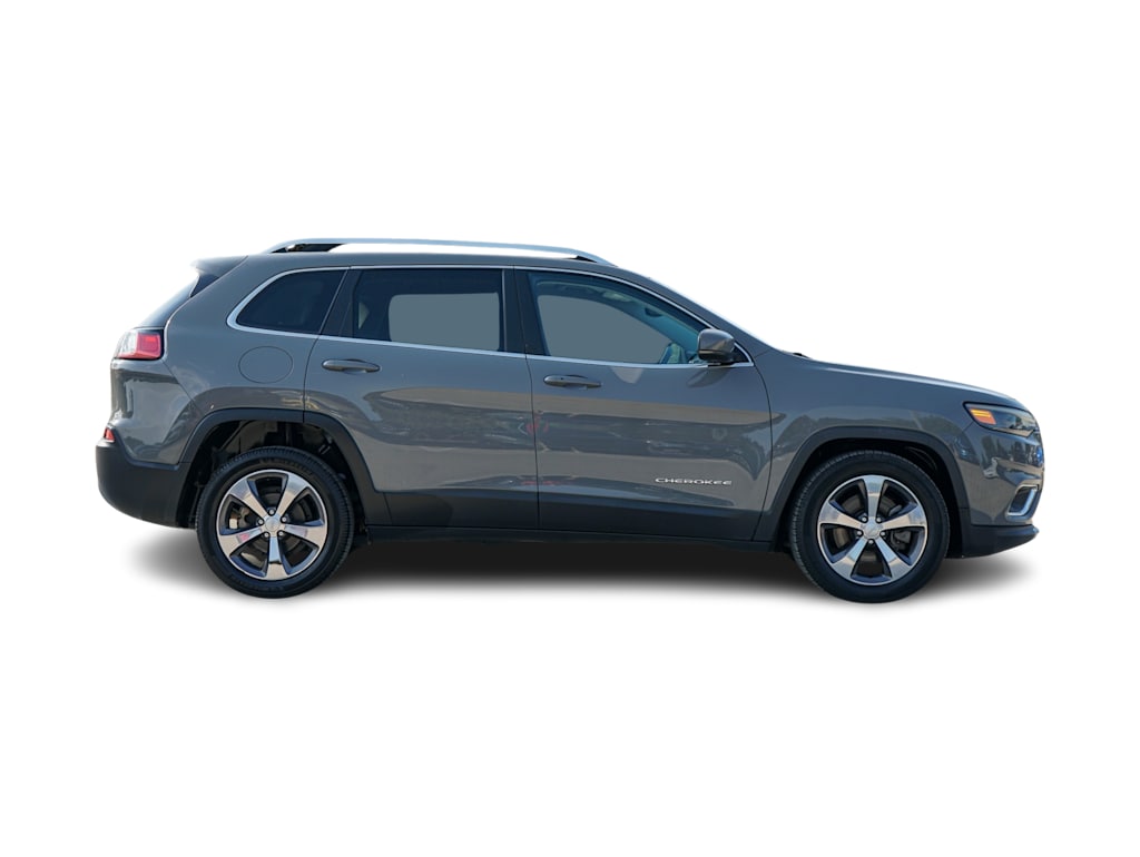 Thumbnail: 2020 Jeep Cherokee - 15
