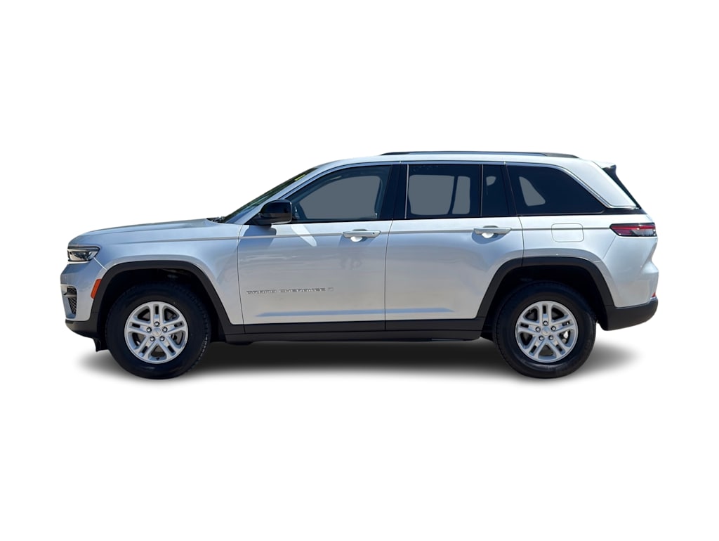 Thumbnail: 2023 Jeep Grand Cherokee - 3