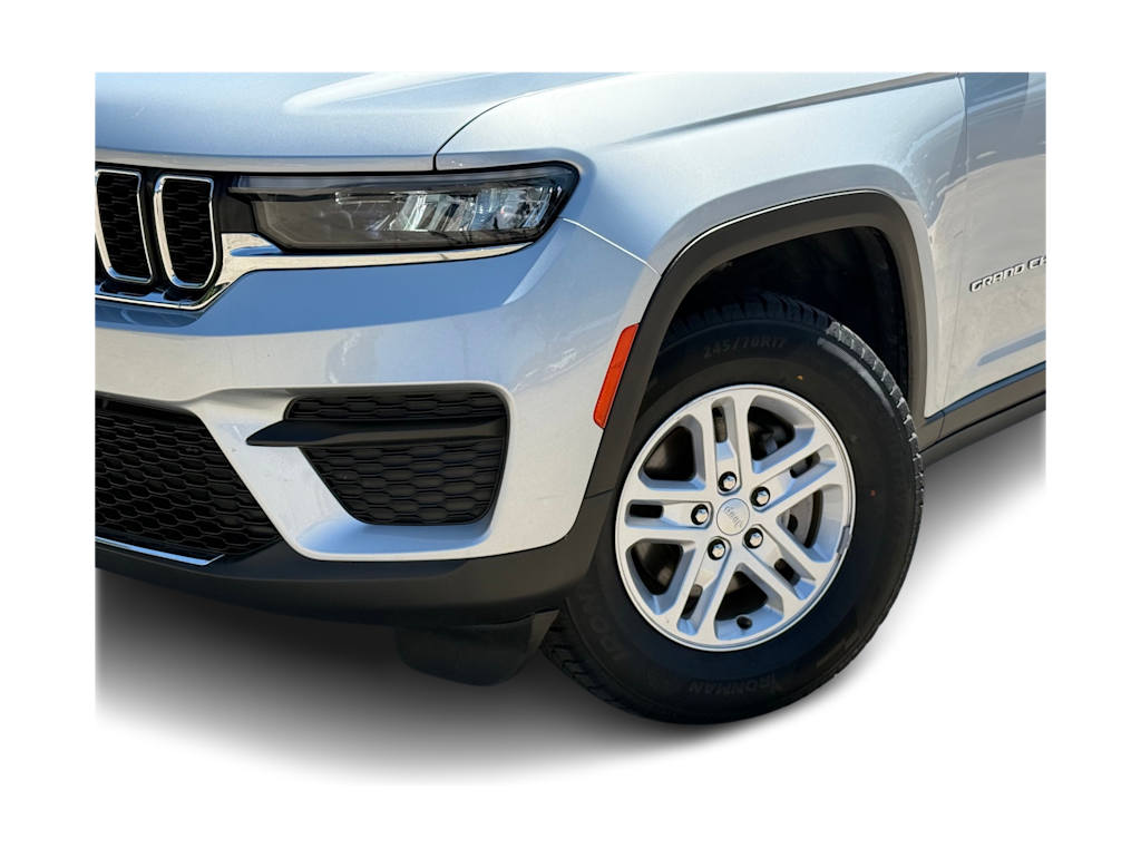 Thumbnail: 2023 Jeep Grand Cherokee - 17