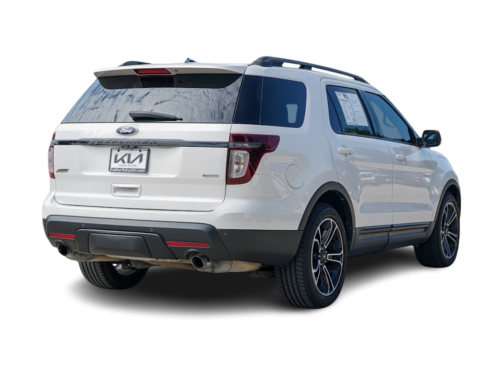 Thumbnail: 2015 Ford Explorer - 14