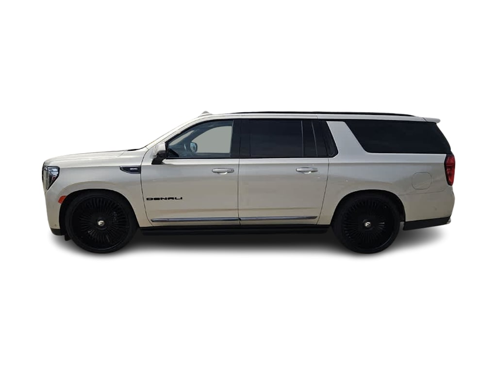 Thumbnail: 2023 GMC Yukon XL - 3
