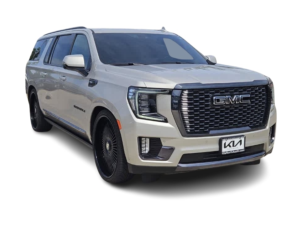 Thumbnail: 2023 GMC Yukon XL - 18
