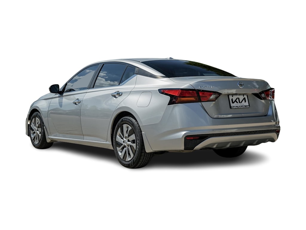 Thumbnail: 2019 Nissan Altima - 4