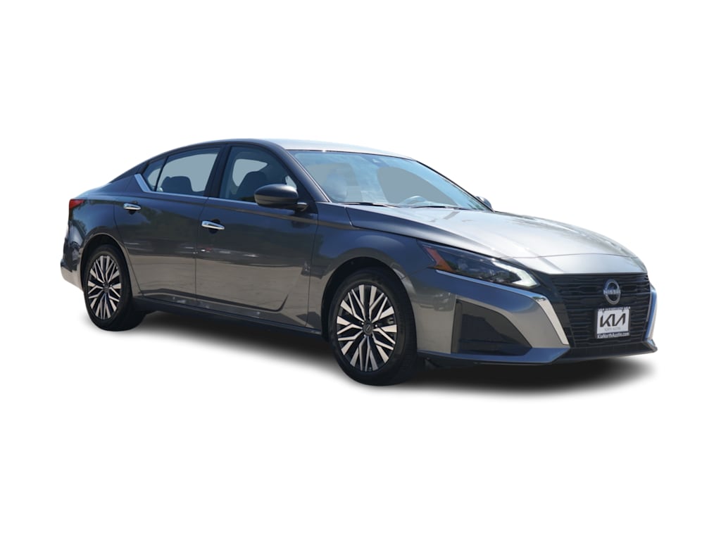 Thumbnail: 2025 Nissan Altima - 14
