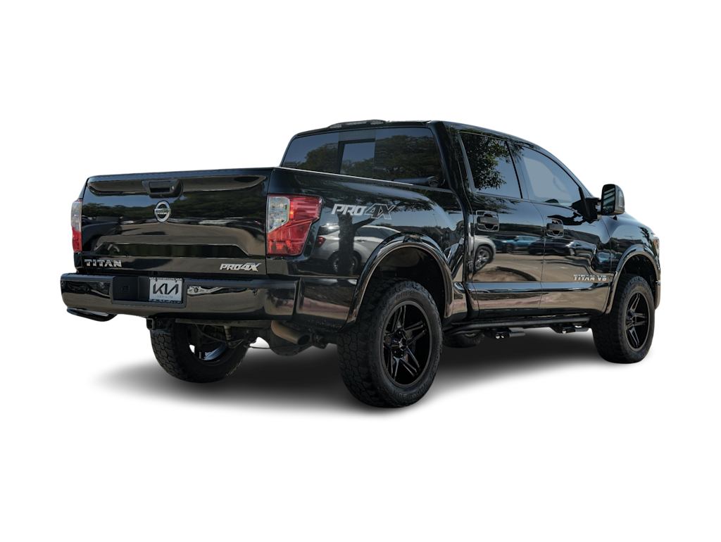 Thumbnail: 2018 Nissan Titan - 14
