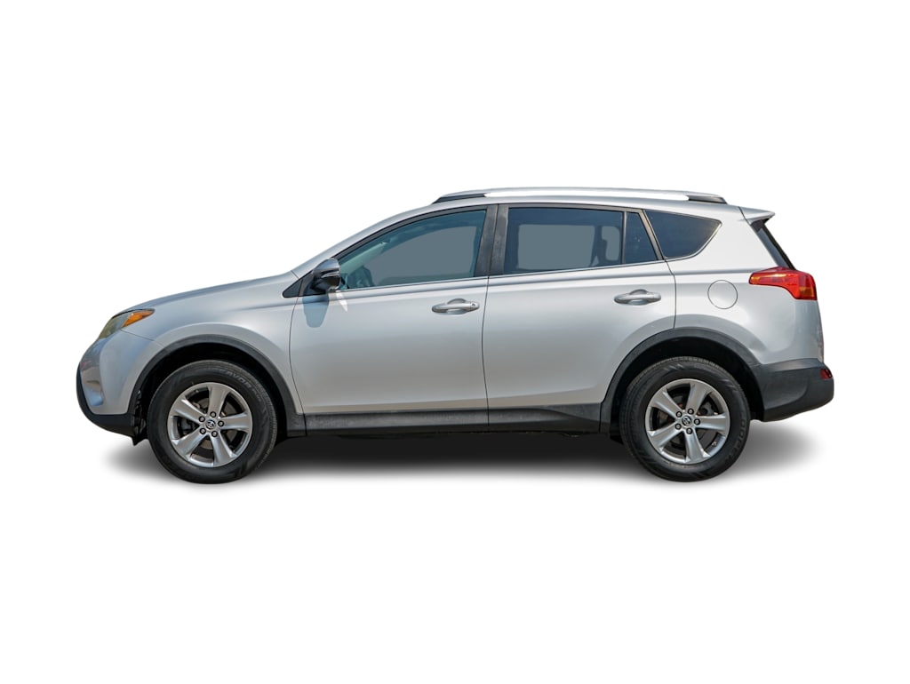 Thumbnail: 2015 Toyota RAV4 - 3
