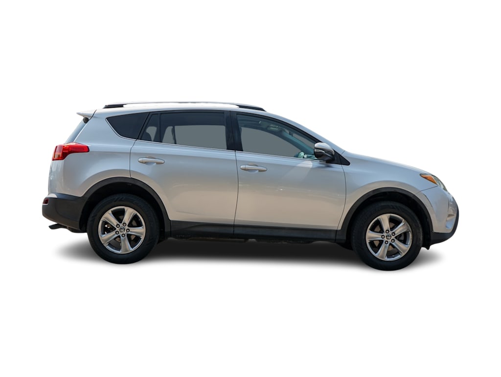 Thumbnail: 2015 Toyota RAV4 - 14