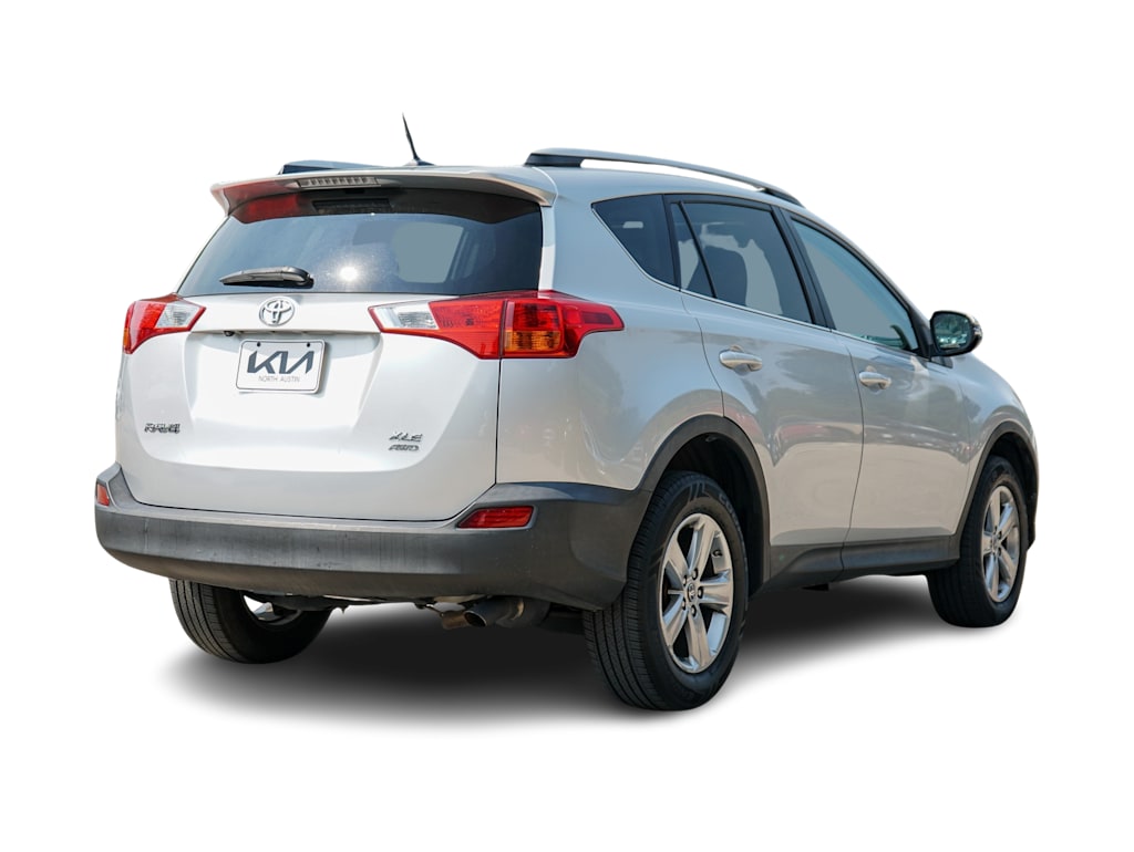 Thumbnail: 2015 Toyota RAV4 - 13