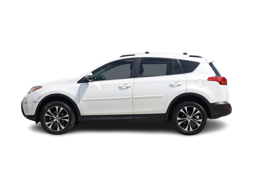 Thumbnail: 2015 Toyota RAV4 - 3