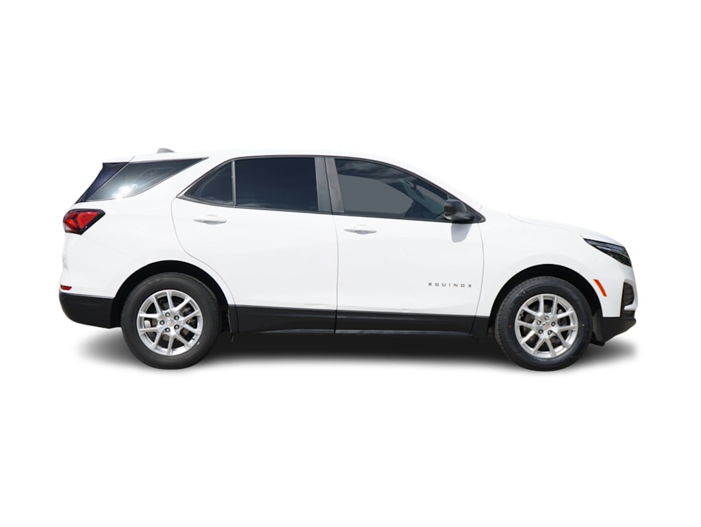 Thumbnail: 2024 Chevrolet Equinox - 16