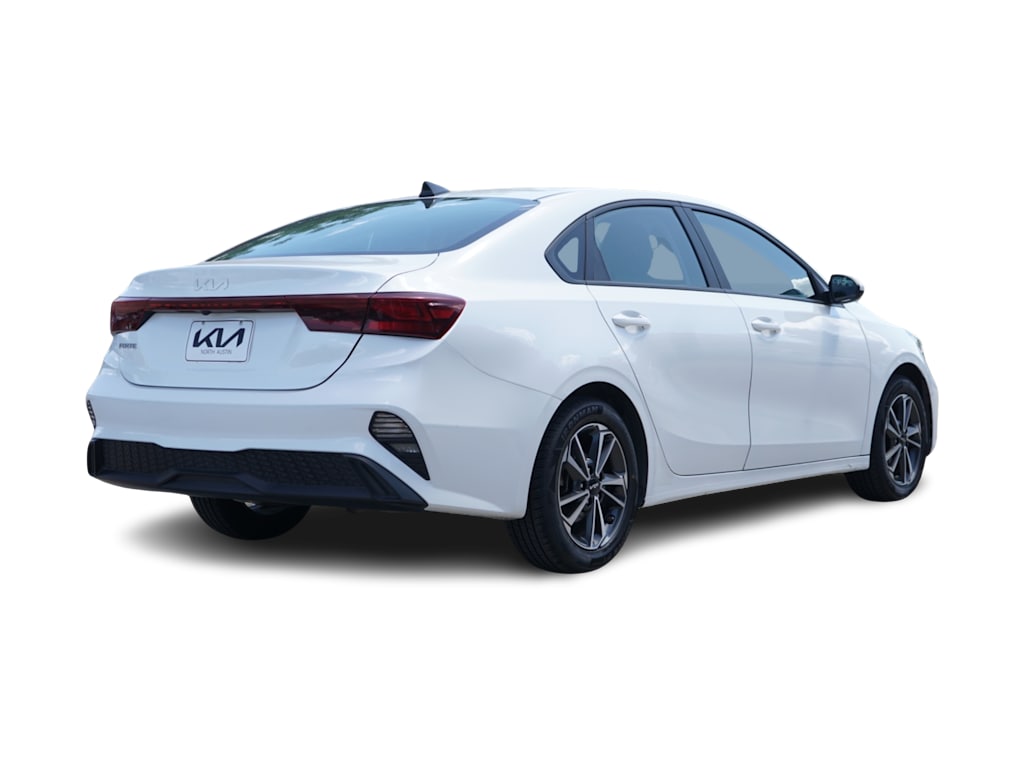 Thumbnail: 2024 Kia Forte - 14