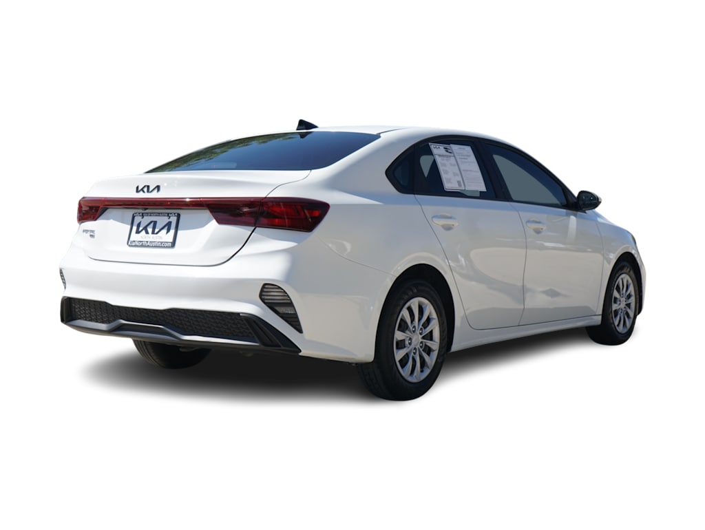 Thumbnail: 2024 Kia Forte - 15