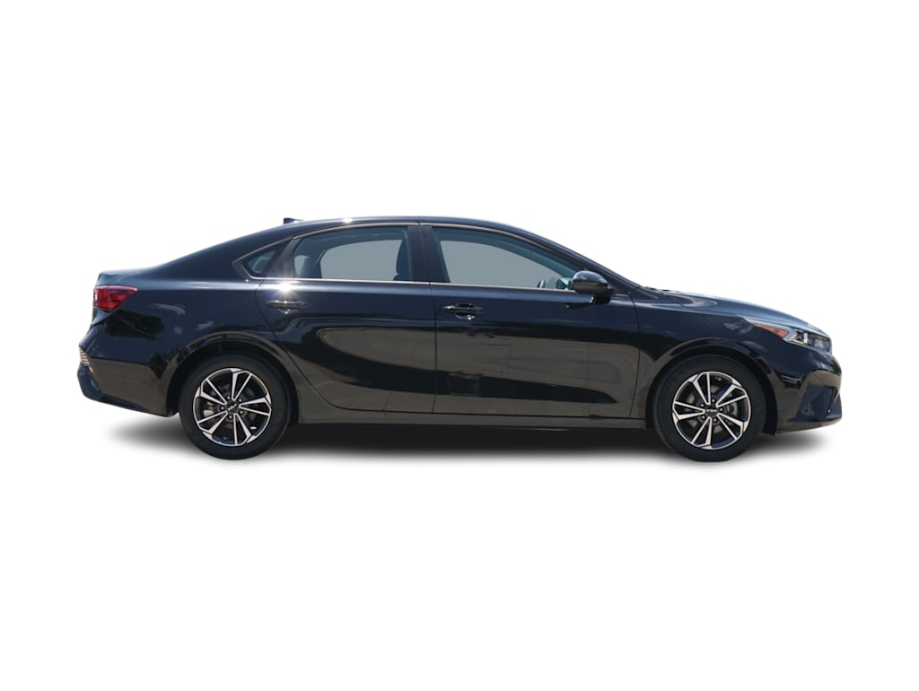 Thumbnail: 2024 Kia Forte - 15