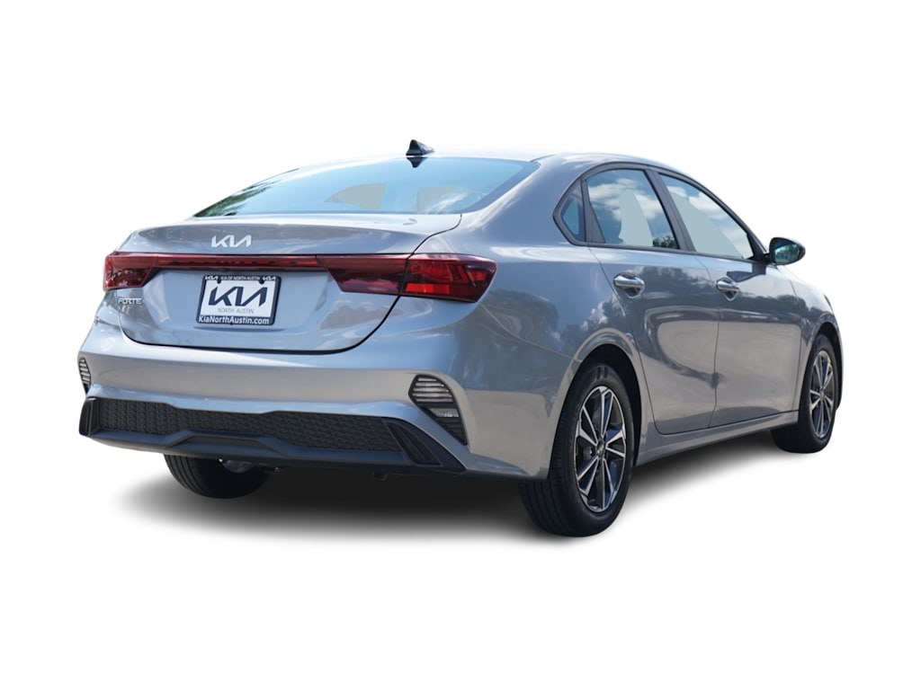 Thumbnail: 2023 Kia Forte - 14