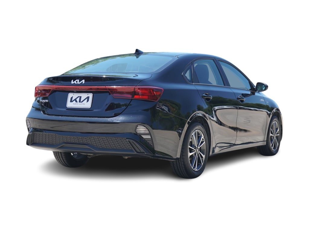 Thumbnail: 2024 Kia Forte - 14