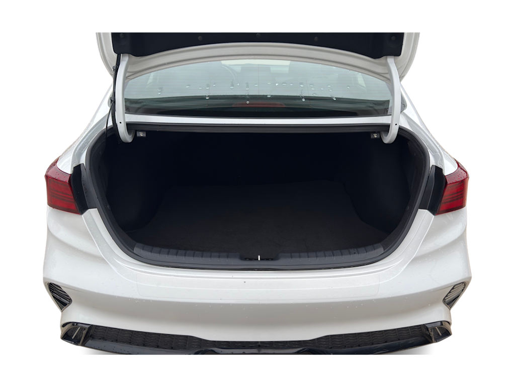 Thumbnail: 2023 Kia Forte - 17
