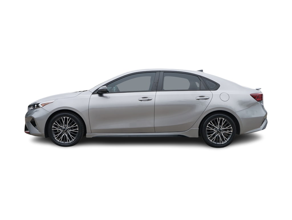 Thumbnail: 2023 Kia Forte - 3