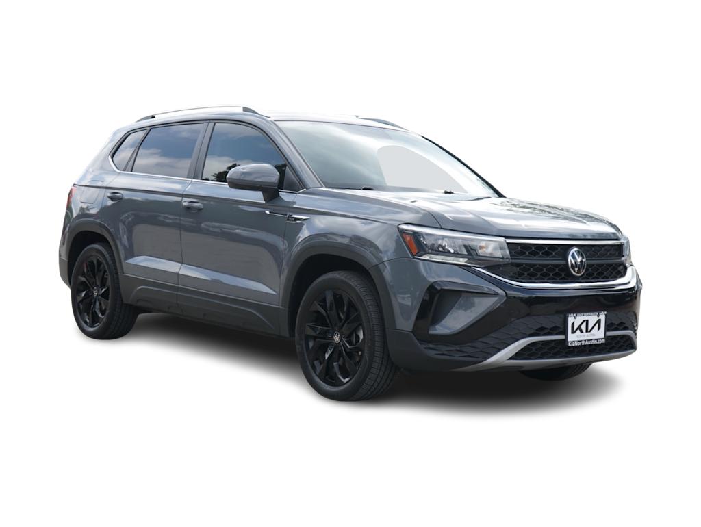 Thumbnail: 2022 Volkswagen Taos - 17