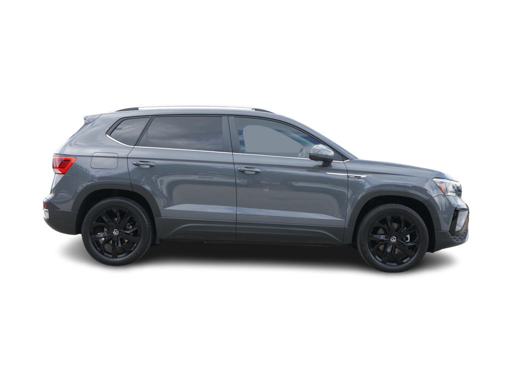 Thumbnail: 2022 Volkswagen Taos - 16