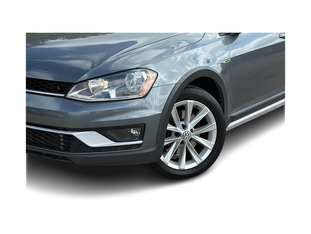 Thumbnail: 2017 Volkswagen Golf - 17