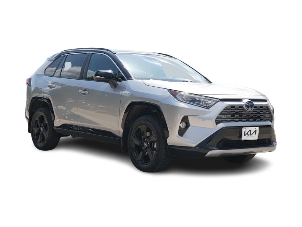 Thumbnail: 2021 Toyota RAV4 - 15