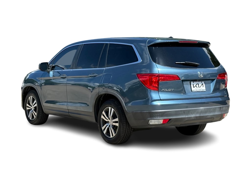 Thumbnail: 2017 Honda Pilot - 4