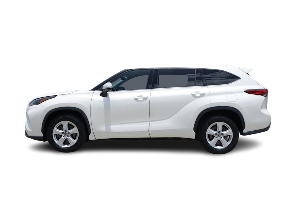 Thumbnail: 2021 Toyota Highlander - 3