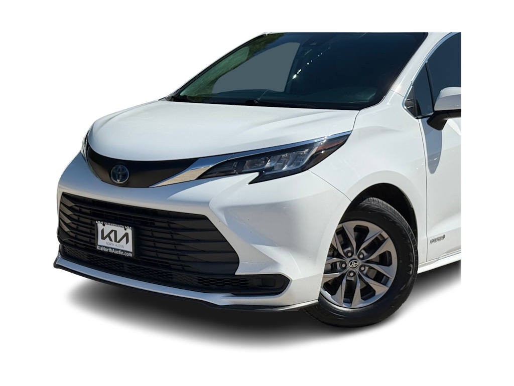 Thumbnail: 2021 Toyota Sienna - 17