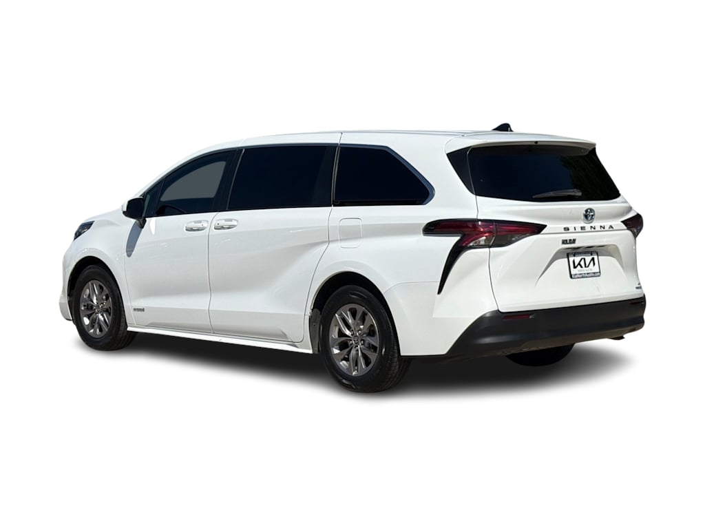 Thumbnail: 2021 Toyota Sienna - 4