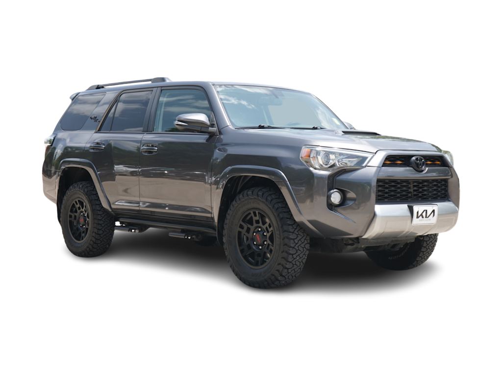 Thumbnail: 2019 Toyota 4Runner - 17