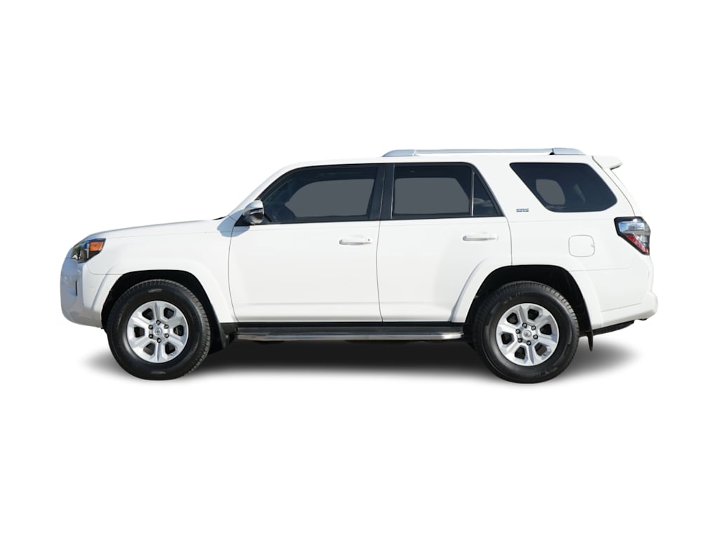 Thumbnail: 2016 Toyota 4Runner - 3