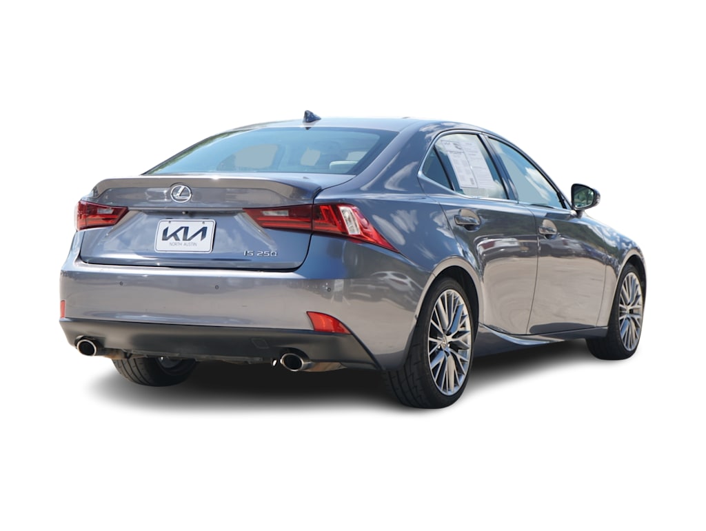 Thumbnail: 2015 Lexus IS - 15