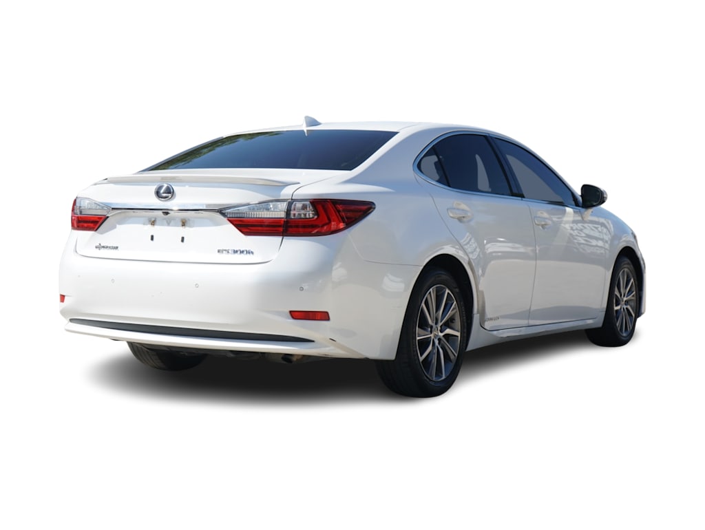 Thumbnail: 2016 Lexus ES - 15