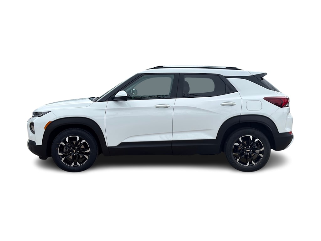 Thumbnail: 2022 Chevrolet TrailBlazer - 3