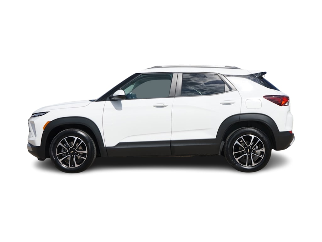Thumbnail: 2025 Chevrolet TrailBlazer - 3