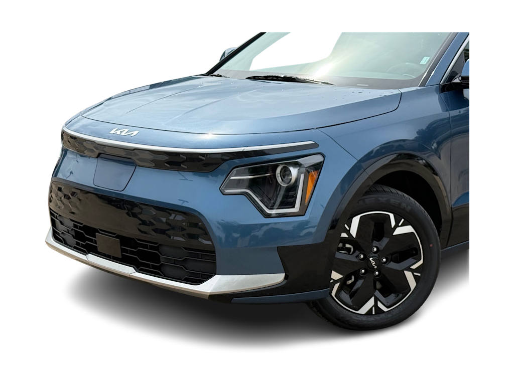 Thumbnail: 2024 Kia Niro - 17